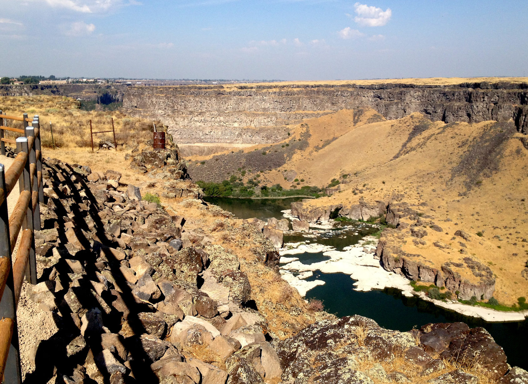 New canyon-rim trail